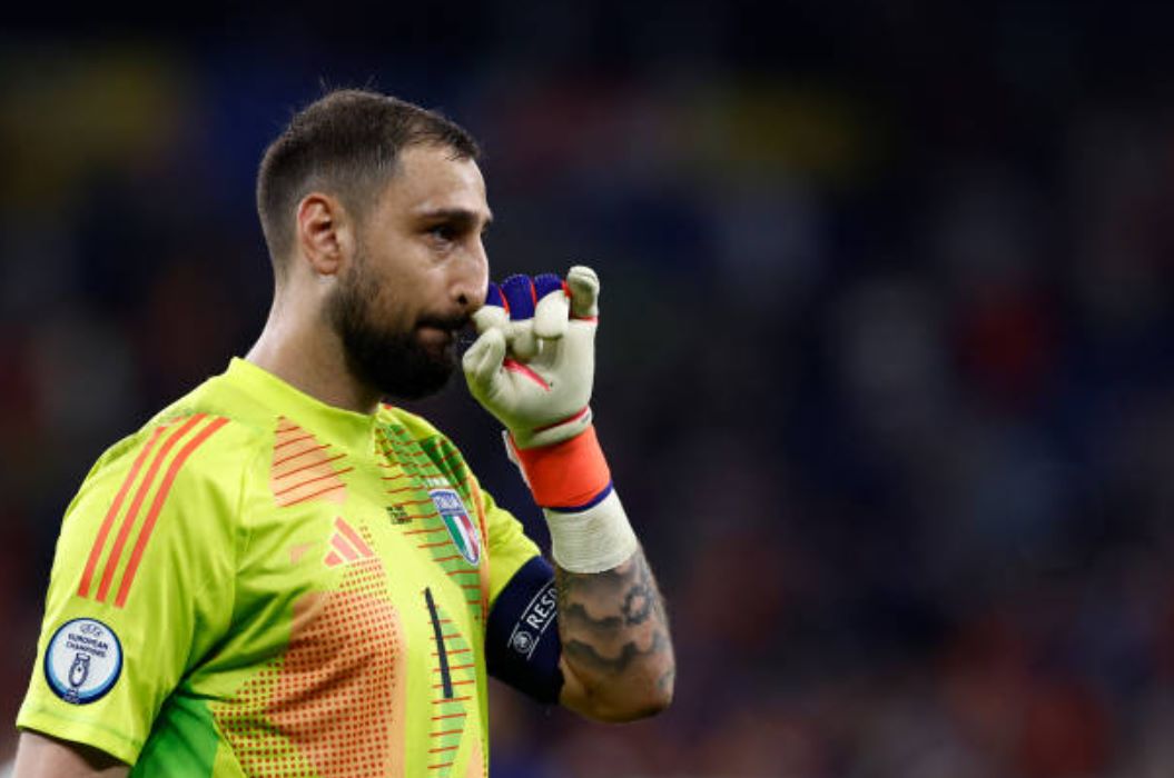 Donnarumma không phù hợp với lối chơi Man City.